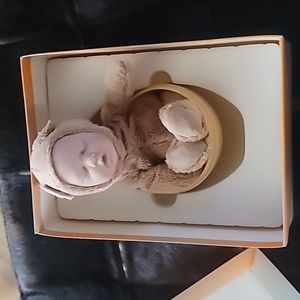 ANNE GEDDES Egg Caramel Bear Caucasian 90s